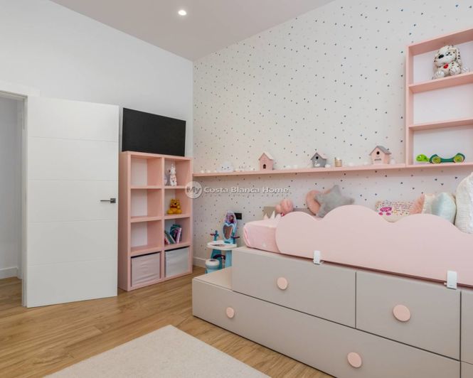 Image No.47-5 Bed Villa for sale