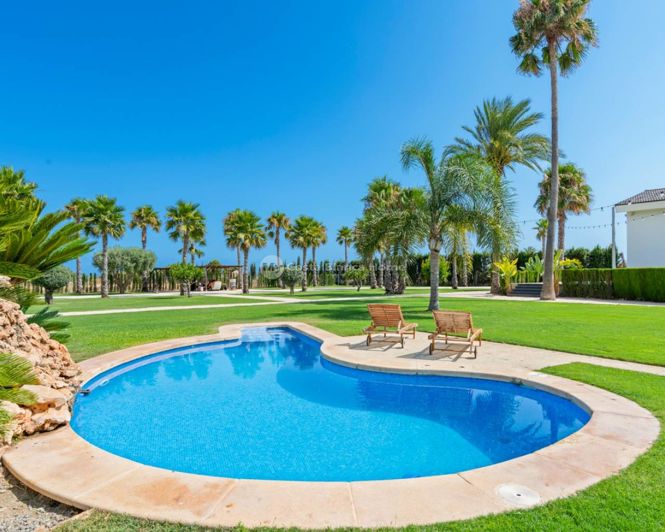 Image No.5-5 Bed Villa for sale