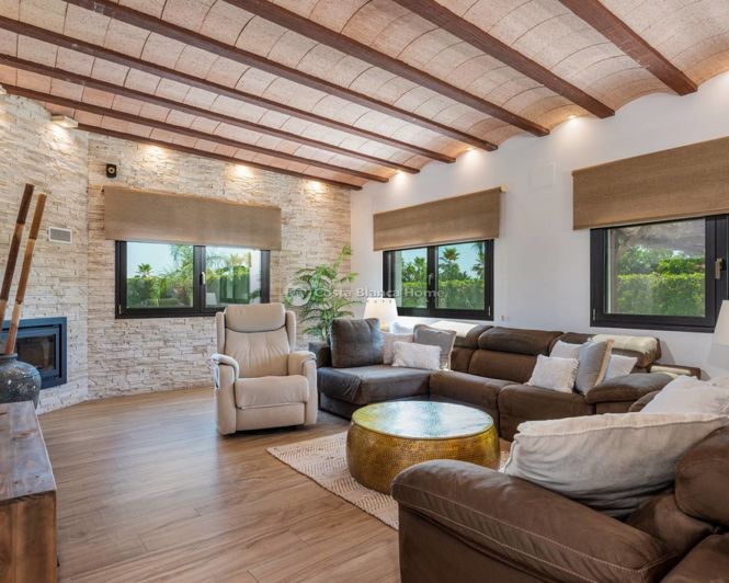 Image No.9-5 Bed Villa for sale