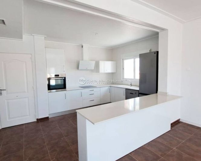 Image No.5-3 Bed Country House for sale