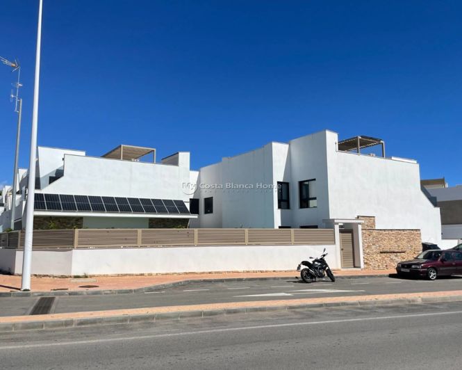 Image No.29-3 Bed Apartment for sale