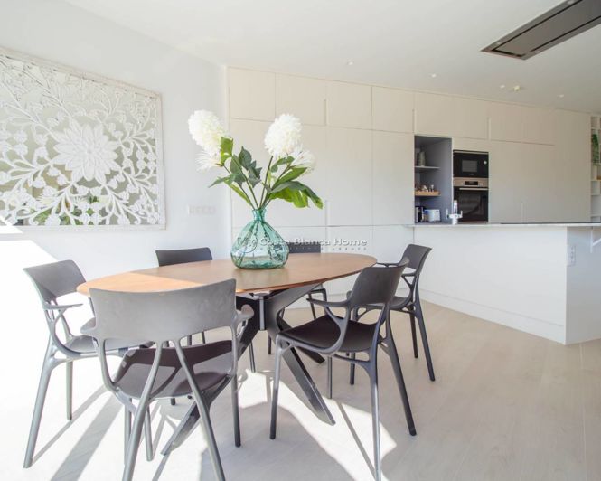 Image No.10-3 Bed Apartment for sale