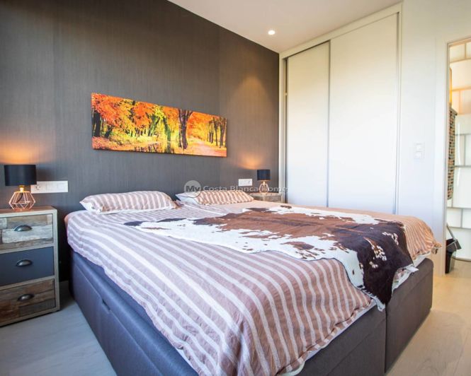 Image No.18-3 Bed Apartment for sale