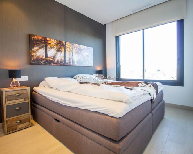 Image No.19-3 Bed Apartment for sale