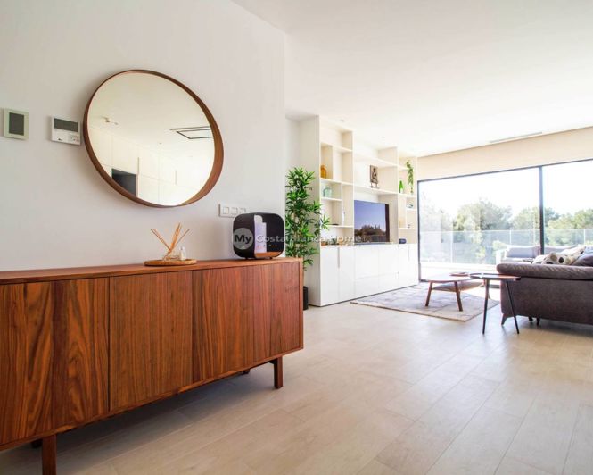 Image No.3-3 Bed Apartment for sale