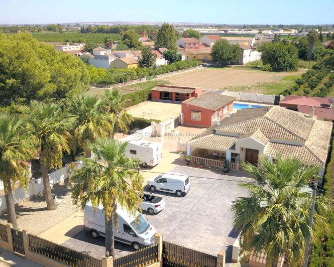 Image No.1-Maison de campagne de 6 chambres à vendre à Heredades