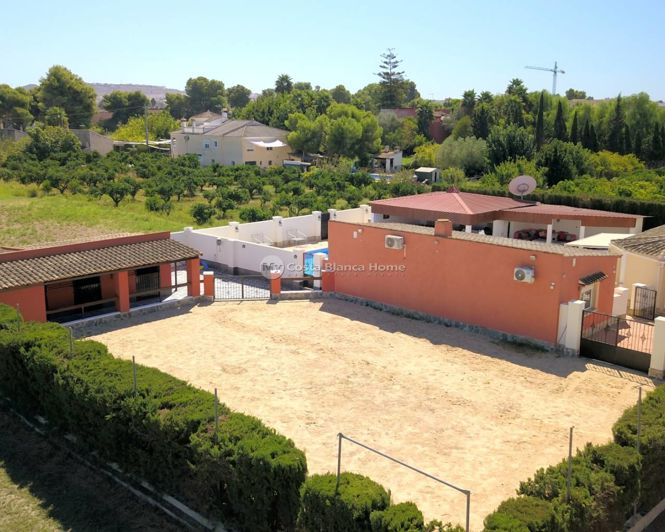 Image No.42-6 Bed Country House for sale