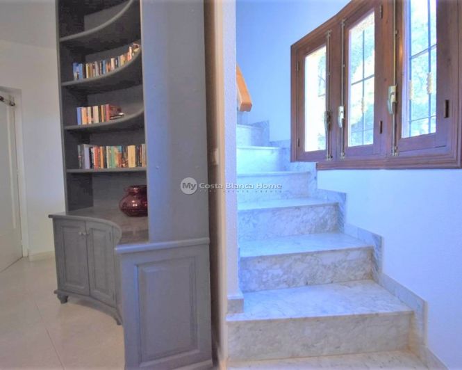 Image No.9-6 Bed Villa for sale