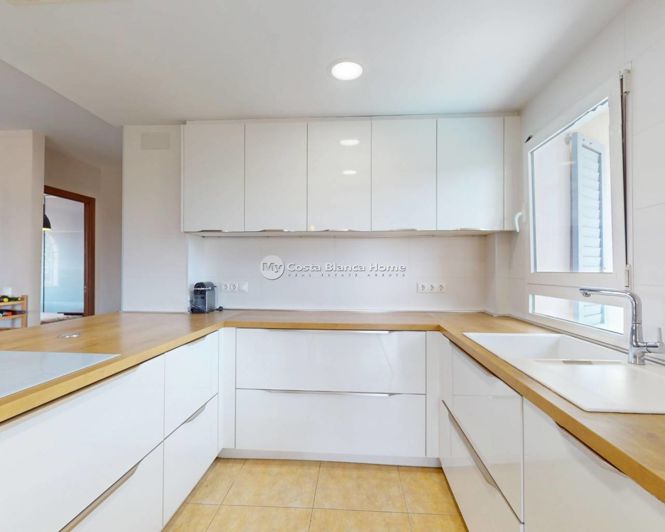 Image No.10-5 Bed Villa for sale