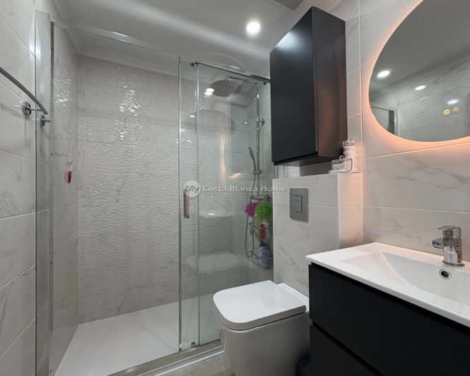 Image No.16-4 Bed Apartment for sale