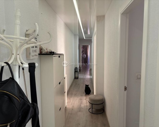 Image No.18-4 Bed Apartment for sale