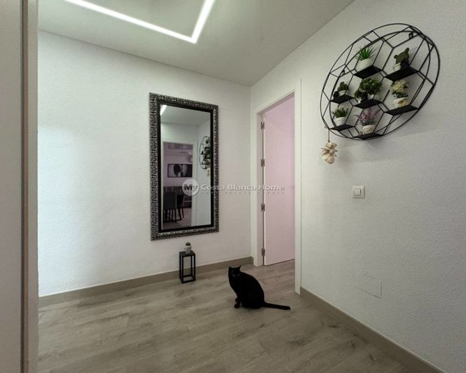 Image No.2-4 Bed Apartment for sale