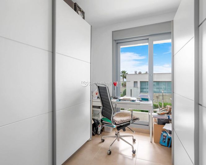 Image No.24-3 Bed Villa for sale