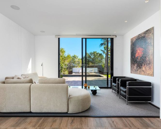 Image No.14-4 Bed Villa for sale