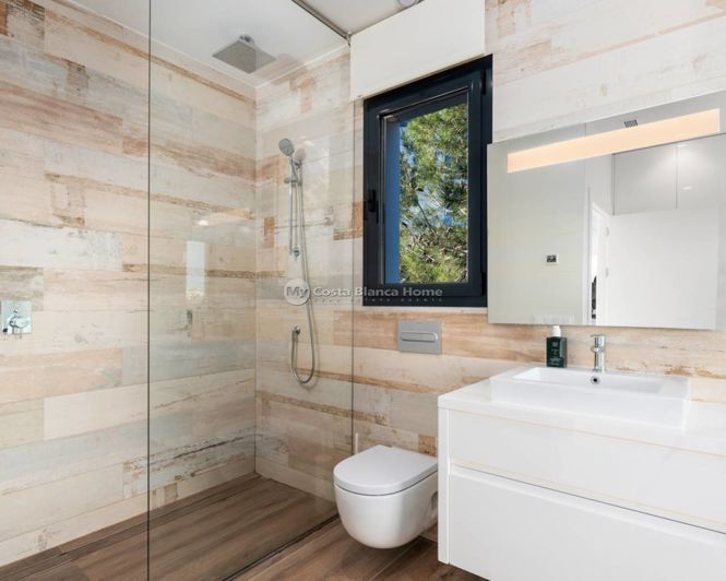 Image No.26-4 Bed Villa for sale