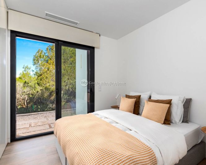 Image No.35-4 Bed Villa for sale