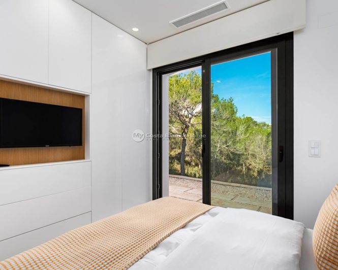 Image No.36-4 Bed Villa for sale