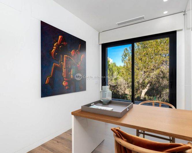 Image No.39-4 Bed Villa for sale