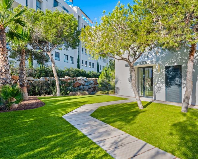 Image No.8-4 Bed Villa for sale