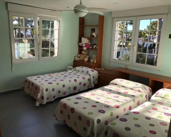 Image No.7-7 Bed Villa for sale