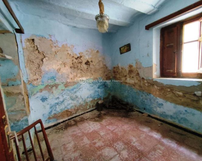 Image No.4-3 Bed Townhouse for sale