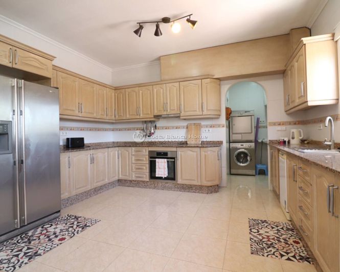 Image No.3-3 Bed Country House for sale