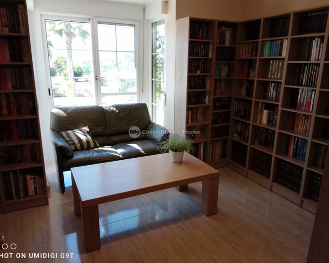 Image No.12-4 Bed Country House for sale