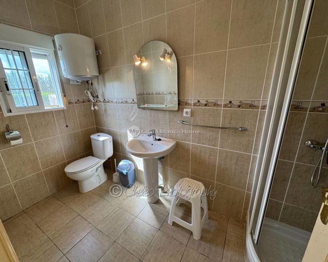 Image No.28-5 Bed Country House for sale