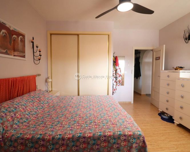 Image No.10-3 Bed Country House for sale