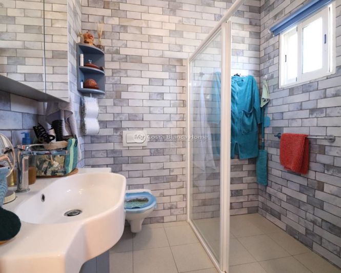 Image No.11-3 Bed Country House for sale