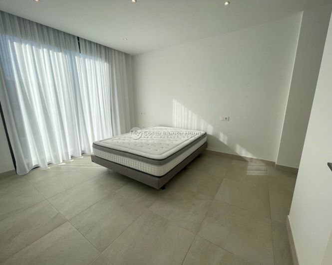 Image No.6-3 Bed Villa for sale