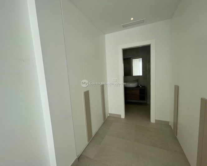 Image No.7-3 Bed Villa for sale