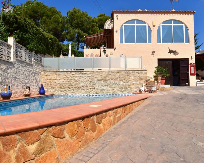 Image No.1-3 Bed Villa for sale