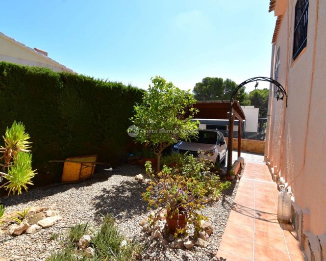 Image No.24-3 Bed Villa for sale