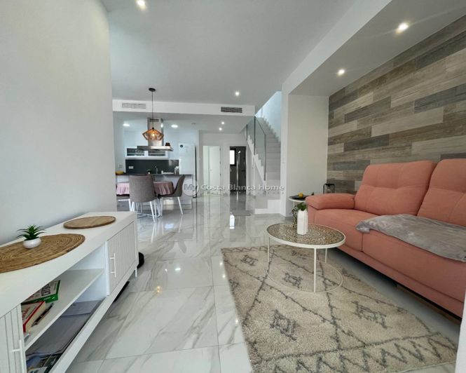 Image No.13-3 Bed Villa for sale