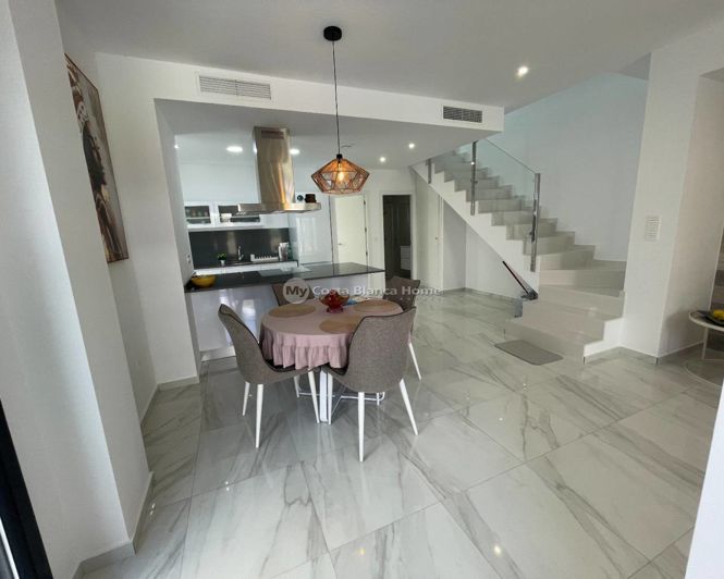 Image No.14-3 Bed Villa for sale