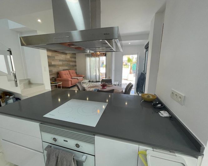 Image No.20-3 Bed Villa for sale