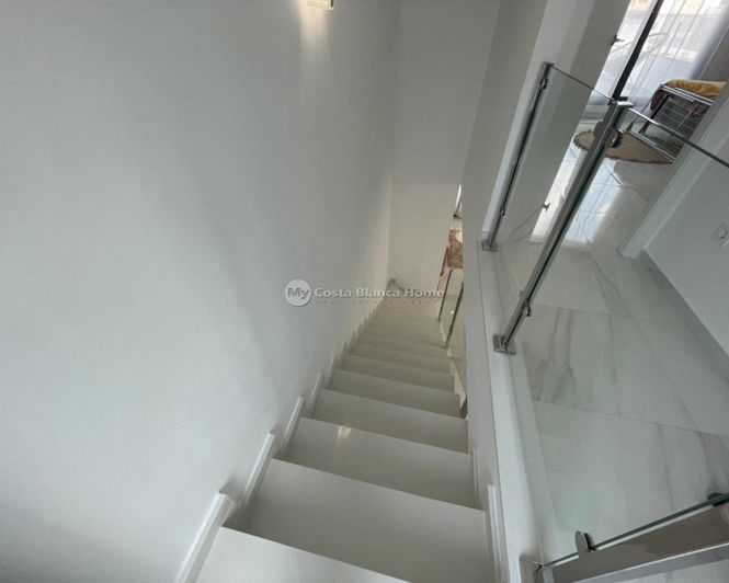 Image No.23-3 Bed Villa for sale