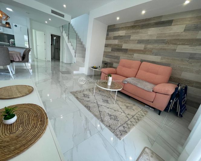 Image No.4-3 Bed Villa for sale