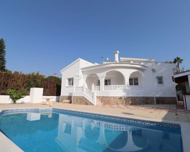 Image No.1-3 Bed Villa for sale