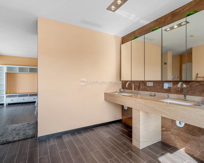 Image No.22-2 Bed Villa for sale