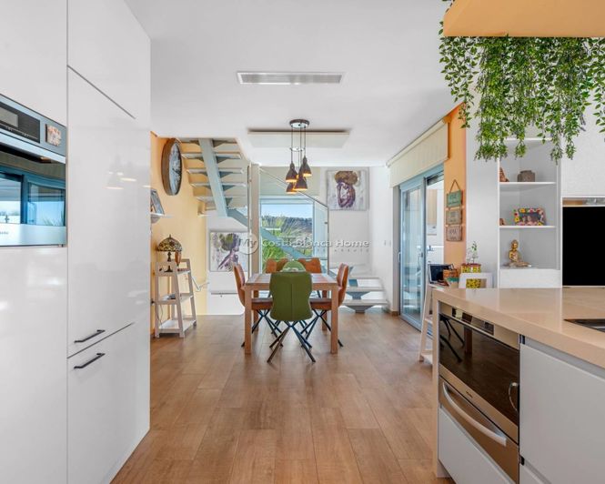 Image No.4-2 Bed Villa for sale