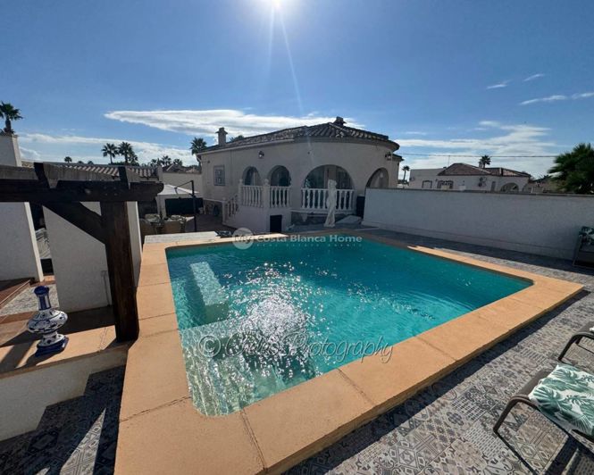 Image No.1-3 Bed Villa for sale