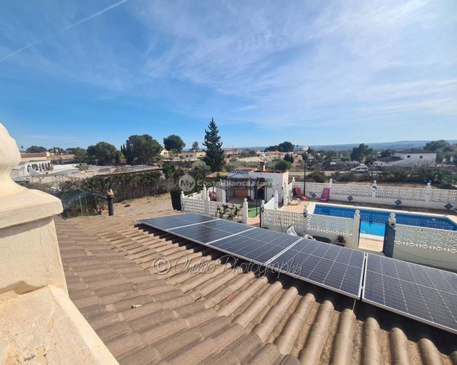 Image No.42-3 Bed Country House for sale