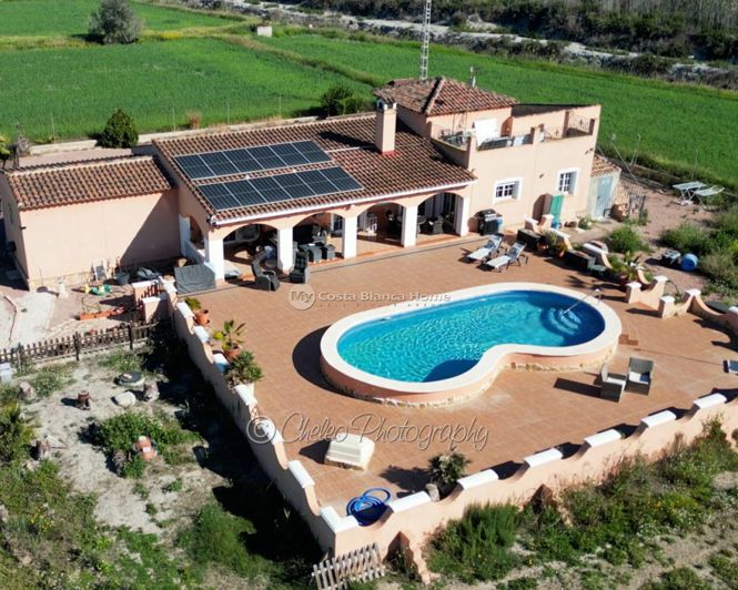 Image No.31-3 Bed Country House for sale