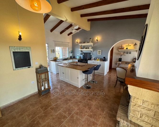 Image No.4-3 Bed Country House for sale