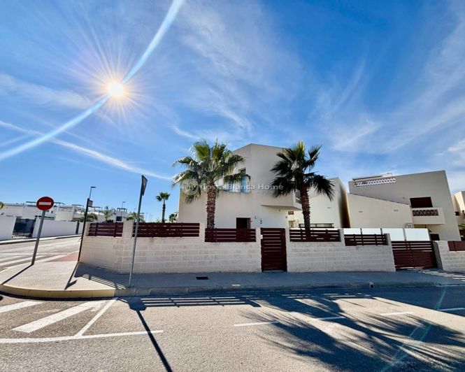 Image No.4-3 Bed Villa for sale