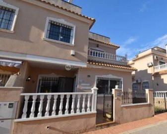 2 Bed Townhouse for sale