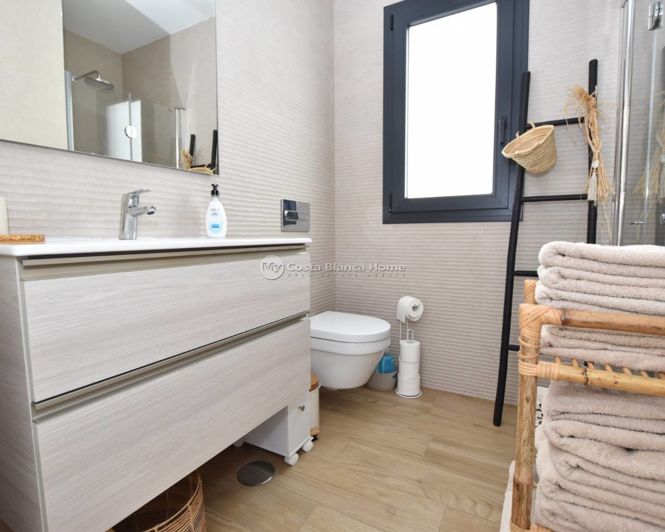 Image No.15-2 Bed Apartment for sale