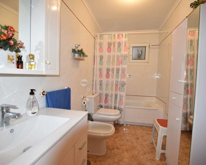 Image No.14-3 Bed Apartment for sale